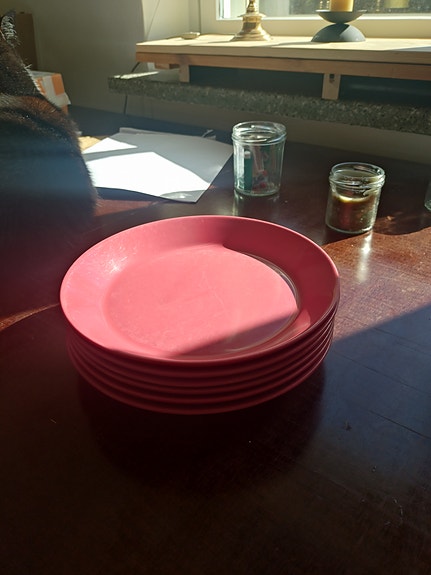 Teema lautaset