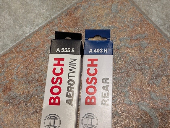 Uudet Bosch AeroTwin -pyyhkijänsulat