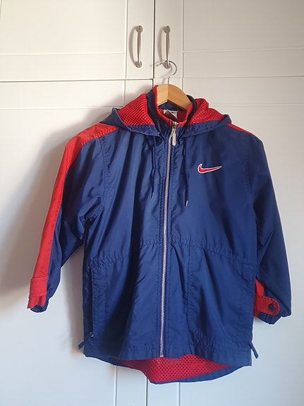 Nike kevät- ja syystakki, koko 128-140