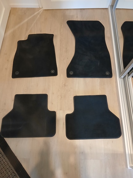 AUDI A4  Avant kangasmattosarja