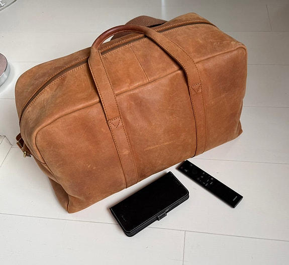 O my bag Otis Weekender mokkanahkalaukku