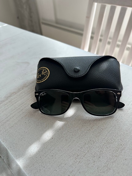 Ray-Ban New Wayfarer RB2132 aurinkolasit unisex