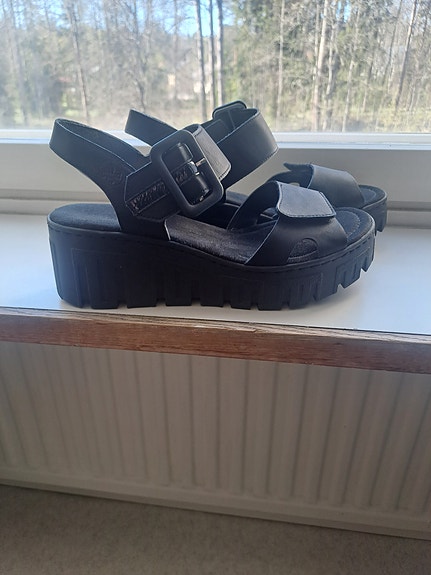 Kiilakorko sandaalit Rieker koko 41
