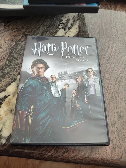 Harry Potter ja liekehtivä pikari