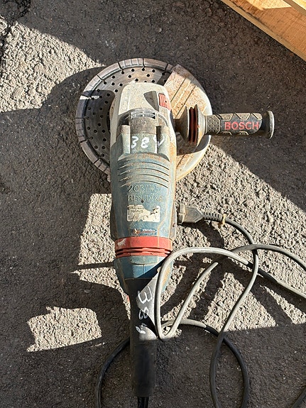 Kulmahiomakone BOSCH professional 2400W