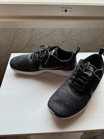 Nike Flex tennarit 40,5