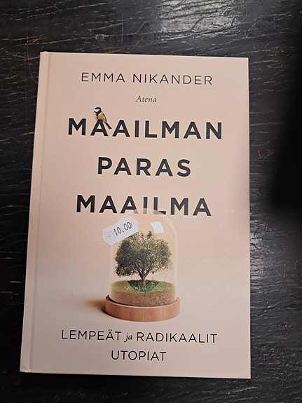 Emma Nikander: Maailman paras maailma -kirja