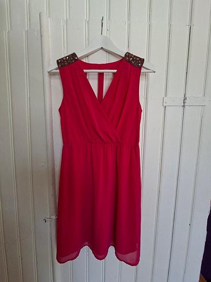 pinkki mekko xs vila