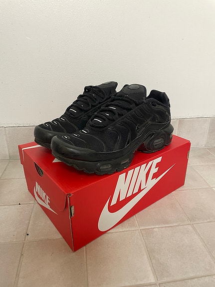 Nike Air Max Plus TN Triple black koko 38.5