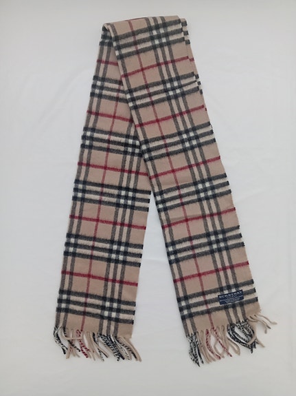 Burberryn huivi