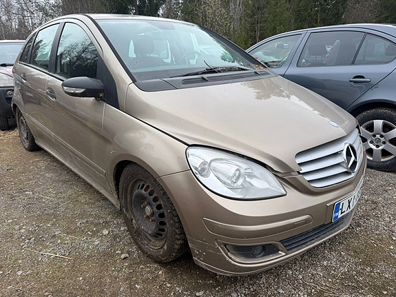 MERCEDES BENZ B-Sarja osina