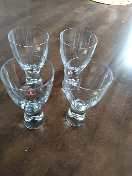 Iittala viinilasit 4 kpl