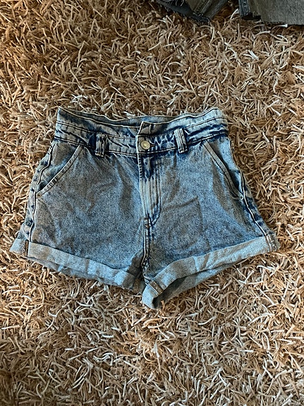 FB Sister shortsit, S