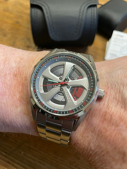 Volkswagen GTI automaattikello, Seiko NH35 koneistolla