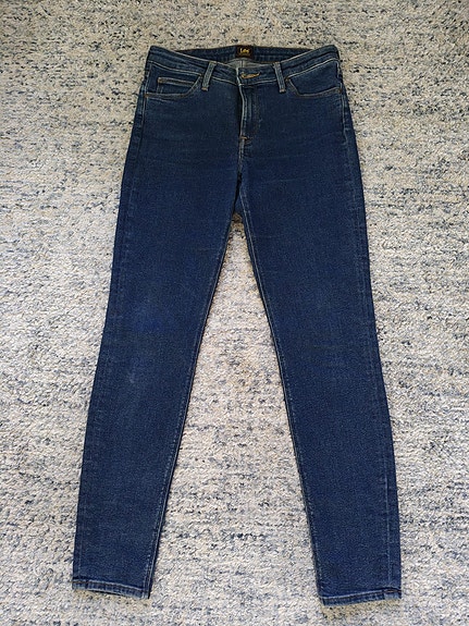Product image 1 of 7
