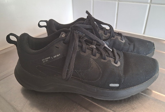 Nike running 37.5