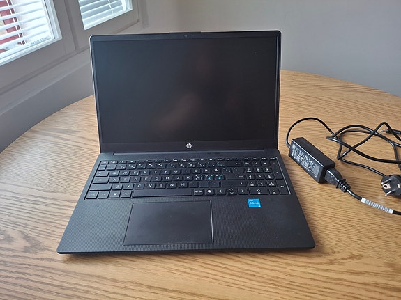 HP 15-fd0805no i3-N305U/8/12815,6 kannettava