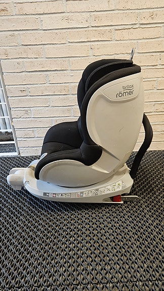 Britax Römer Dualfix turvaistuin