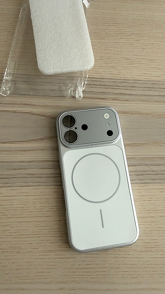 Apple iPhone 17 Suojakuori Uusi