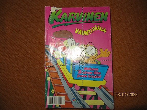 Karvinen sarjakuvalehtiä 38 kpl. v. 1997, 2000-2003 ja 3 pokkaria