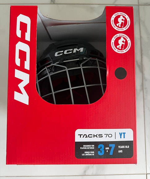 CCM Tacks 70 Combo Lasten jääkiekkokypärä (uusi)