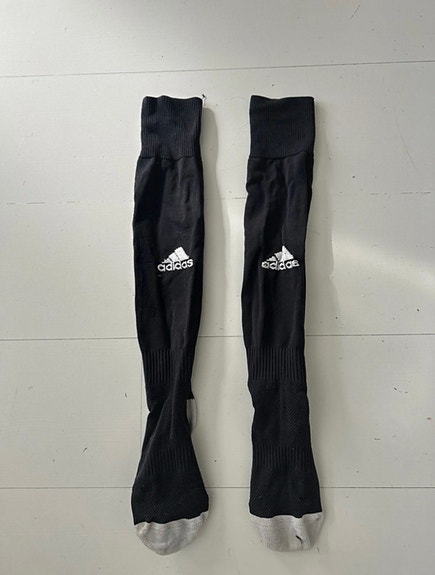 Adidas jalkapallo sukat mustat koko 3 (39-42)