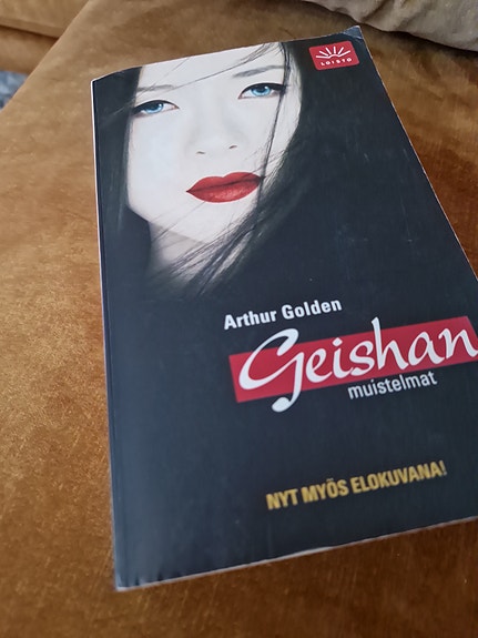 Arthur Golden Geishan muistelmat pokkari