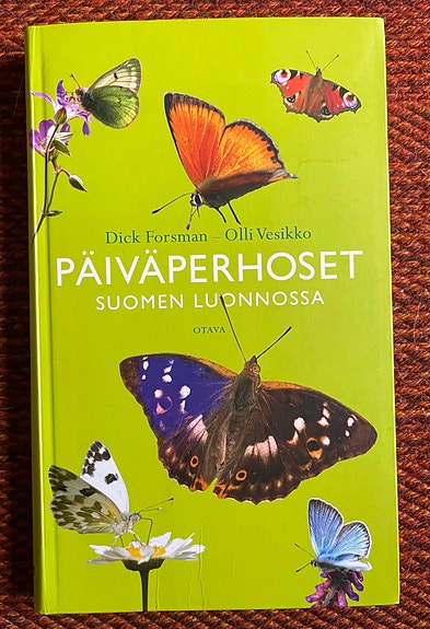 Päiväperhoset Suomen luonnossa -kirja