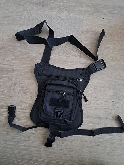 Tactical vyötärö/reisilaukku.