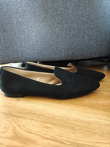 Mustat ballerinat koko 38