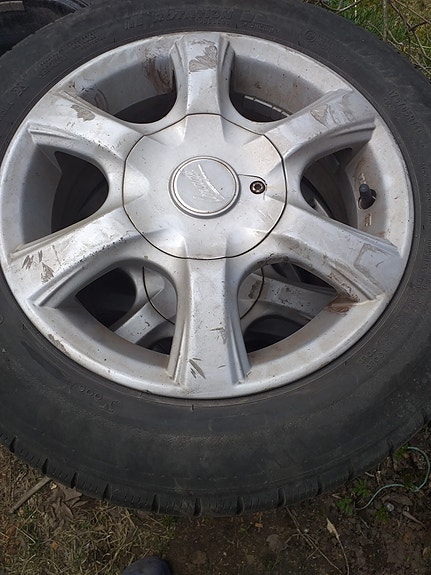 175/65R14 kitkarenkaat alumiinivanteilla  (Ford, Citroen, Peugeot)