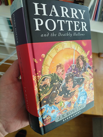 Harry Potter and the Deathly Hallows -kirja