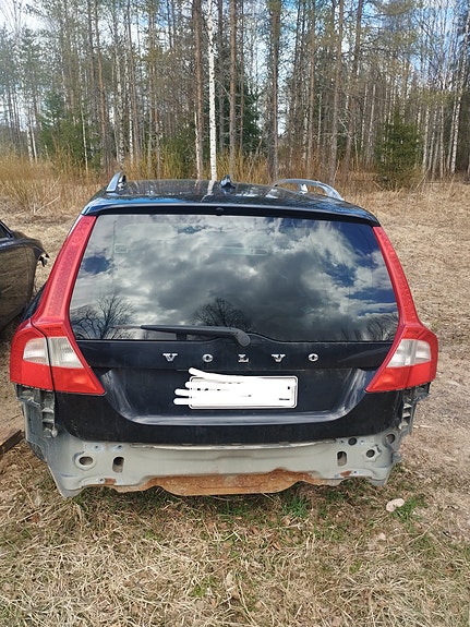Volvo V70 mk3 takavalot