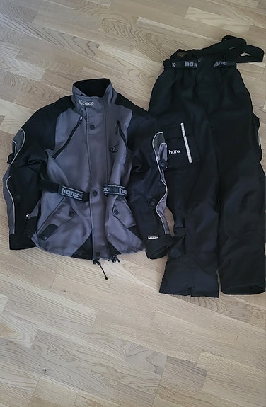 Hanx ajopuku ja kengät
