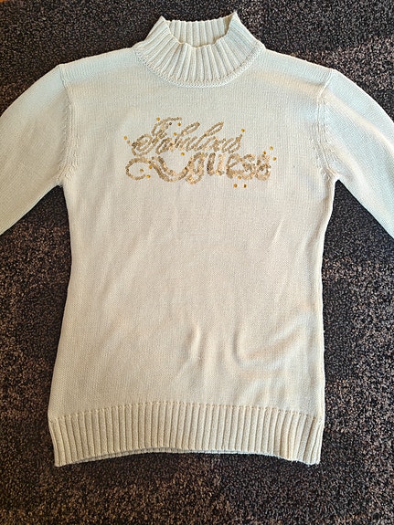 Guess neule