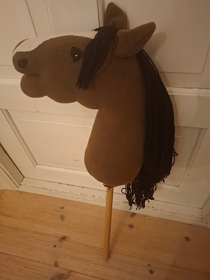 Ruskea keppihevonen