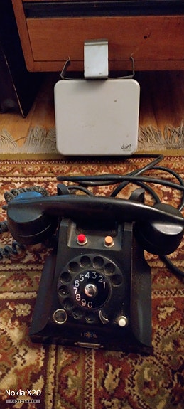 Tuntematon Ericsson puhelin