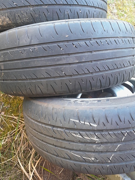 BWA Racing 7x16 ET38 alumiinivanteet ja renkaat