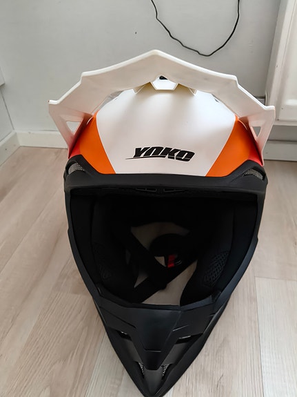 motocross kypärä/lasit