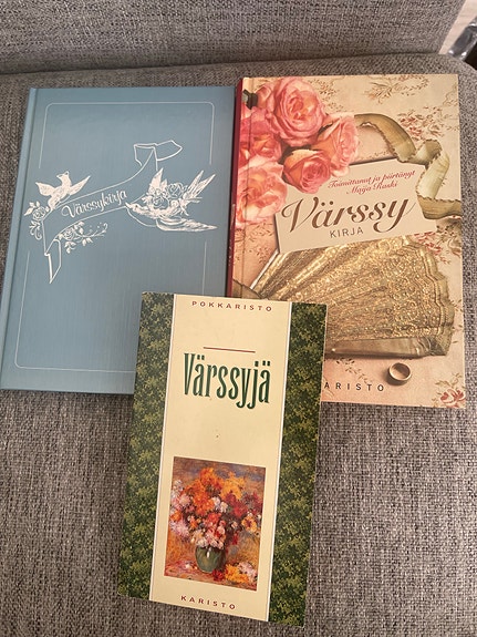 Värssykirjat 3 kpl