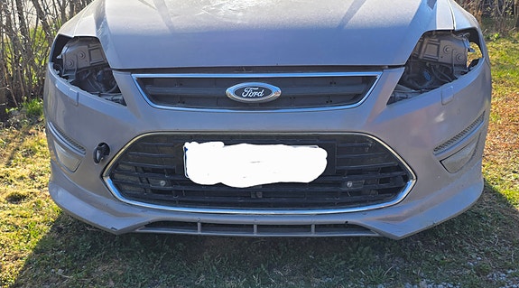 Ford mondeo mk4 lipallinen etupuskuri ja maski