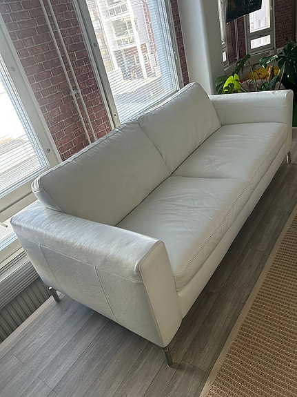 Italialainen Natuzzi Editions designer-nahkasohva