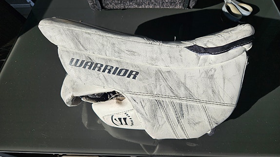 Warrior Ritual G3 jääkiekkomaalivahdin kilpi INT
