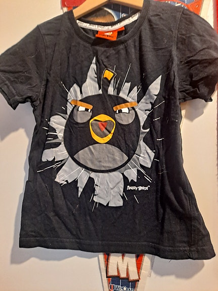 Angry Birds lasten t-paita koko 122 musta