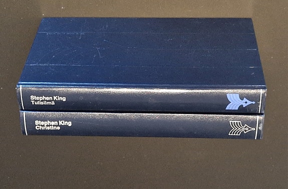 Stephen King kovakantiset kirjat 2 kpl