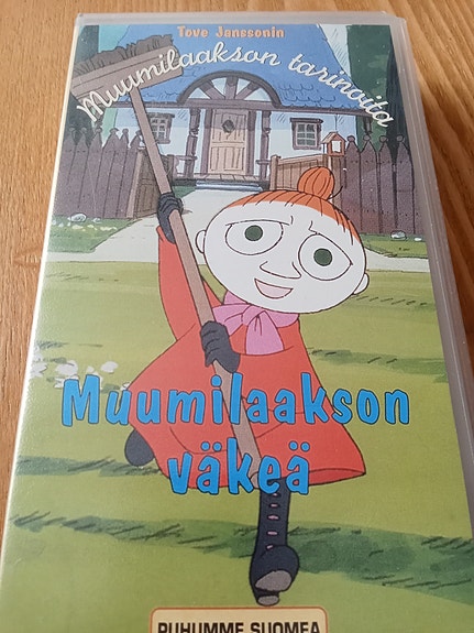 Muumilaakson tarinoita Muumilaakson väkeä VHS