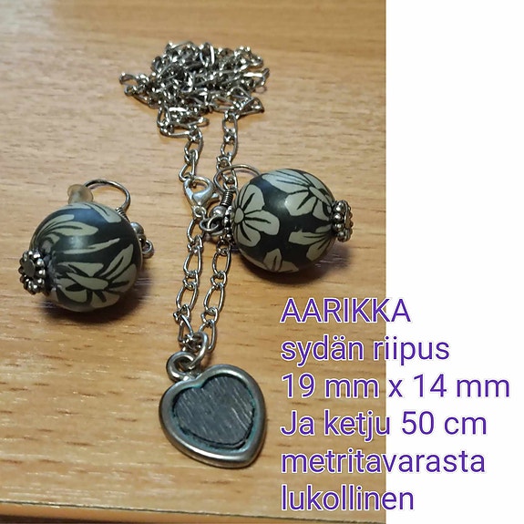 AARIKKA SYDÄN -riipus ja / tai  yhteensopivat korvakorut