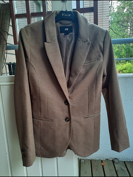 Mukava ruskea bleiseri takki. 36/S.,.,