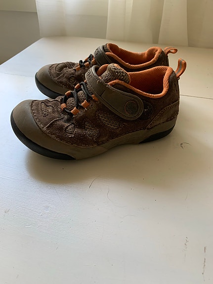 Crocs lasten kengät koko 30 ruskea oranssi unisex