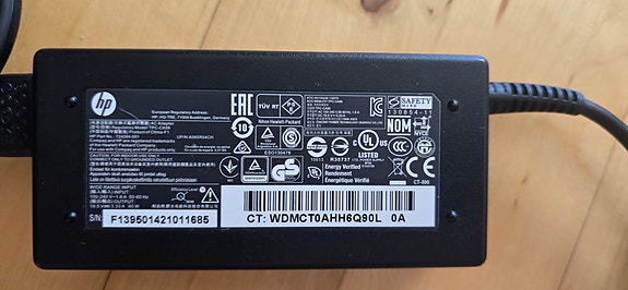 Hp tietokone laturi